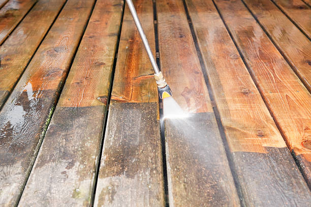 Why Choose Our Certified Pressure Washing Experts for Your Project Needs in La Luz, NM?